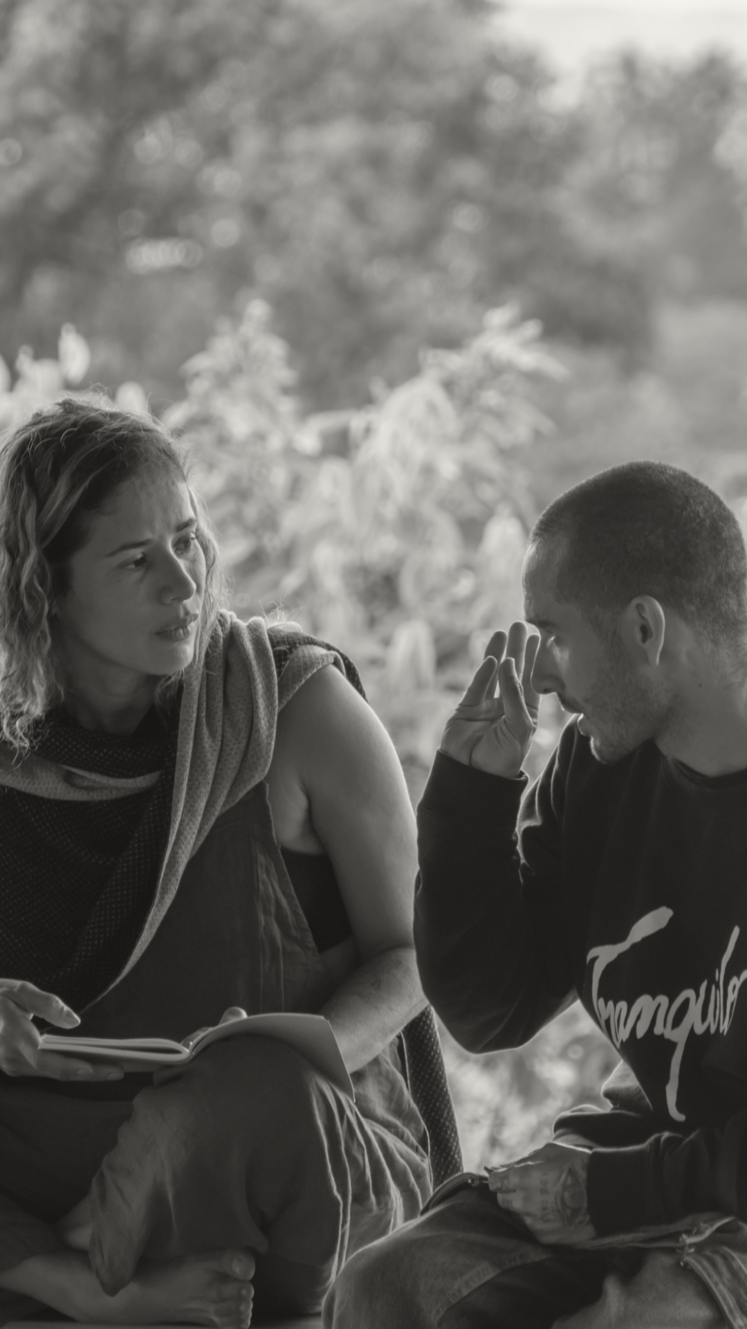 Conversando con una mujer
